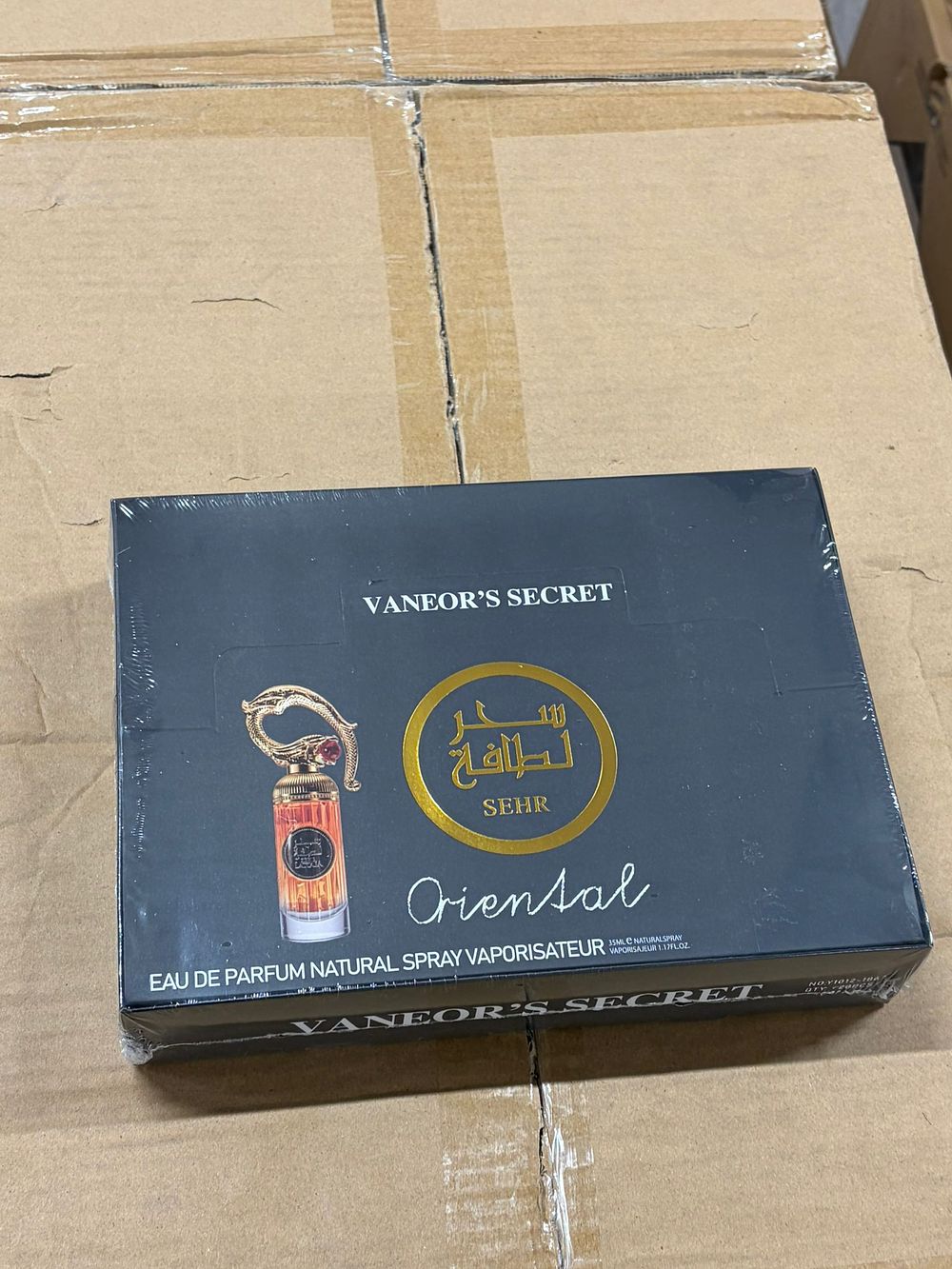 Lot 118: Vaneors Secret SEHR Oriental Eau De Parfum 35ml Gift Set 20 Piece Box Wholesale