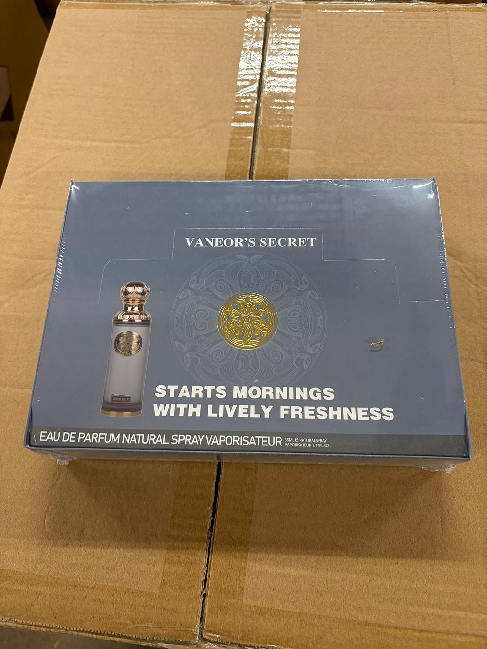 Lot 139: Vaneors Secret Eau De Parfum 35ml Gift Set 20 Piece Box Wholesale / Clearance
