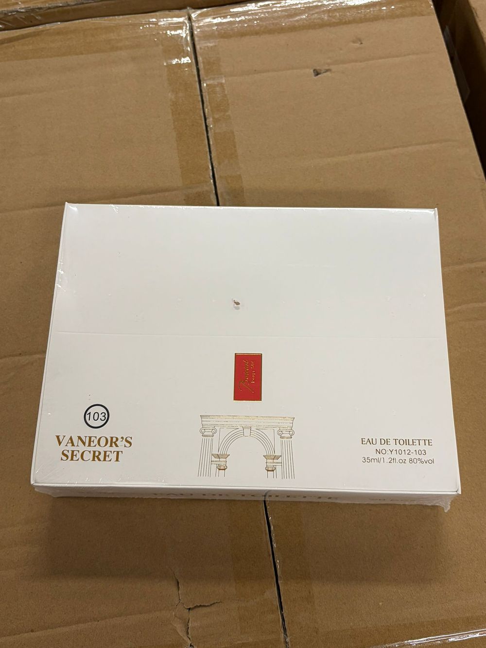 Lot 197: Vaneors Secret Eau De Toilette 35ml Gift Set 20 Piece Box Wholesale / Clearance