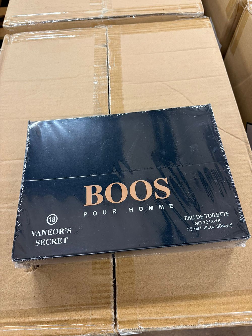 Lot 206: Vaneors Secret BOOS Pour Homme Eau De Toilette 35ml Gift Set 20 Piece Box Wholesale