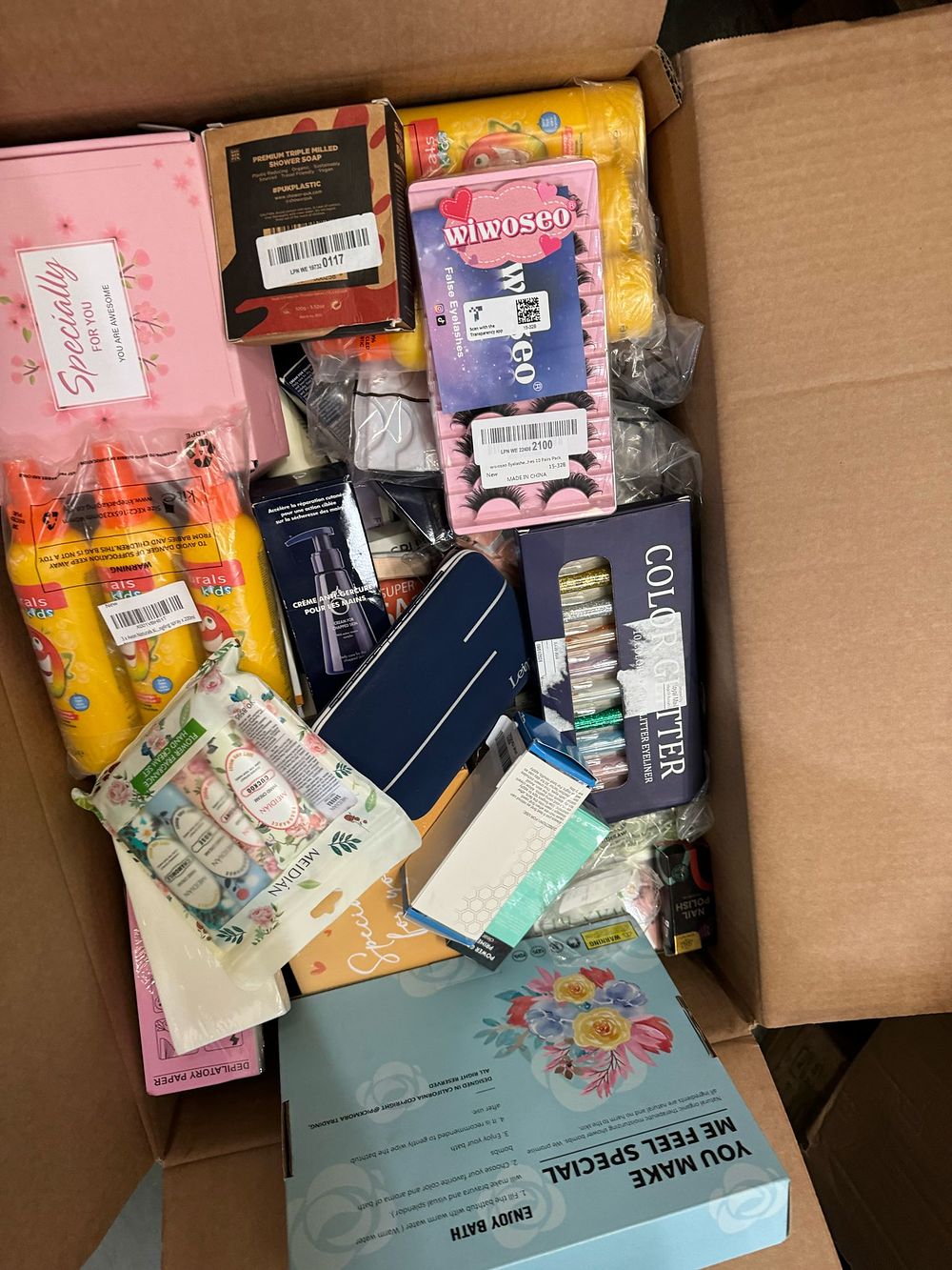 Lot 257: Viral Trending Cosmetics & Beauty Mystery Box - 100-150 Mixed Items -