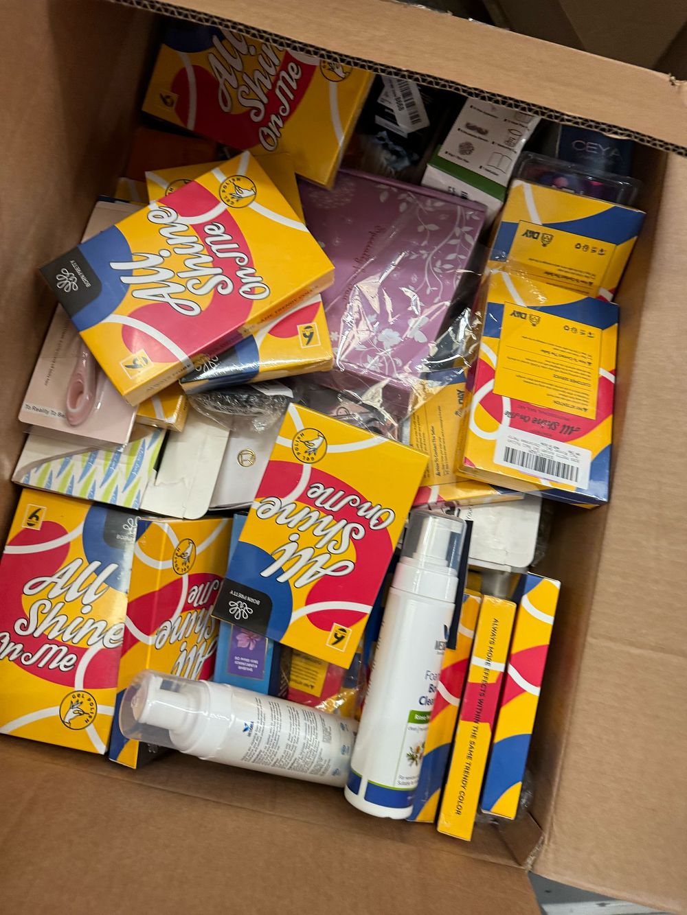 Lot 291: Premium Beauty Clearance Lot 2 Boxes 50-100 Items Each Skincare Gift Sets Cosmetics Resale
