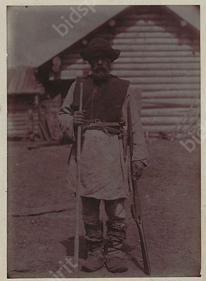 Типы. Охотник. Из поездок художника В. А. Плотникова по России. 1900-е гг. Размер паспарту - 24 