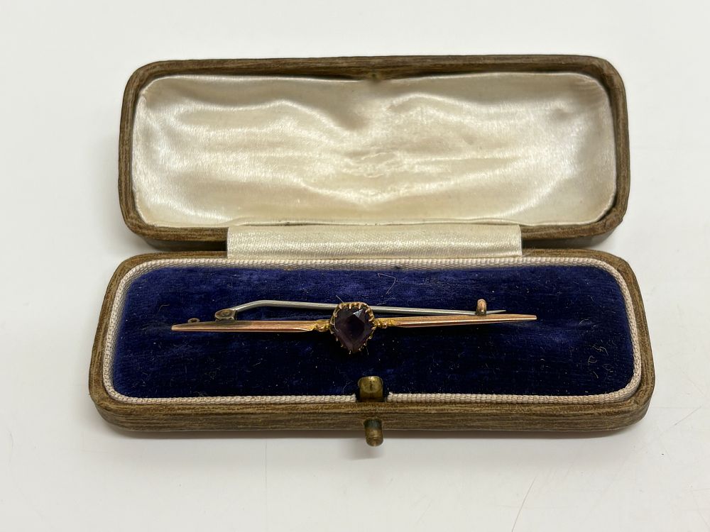 Monday 30th November - Antiques, Jewellery, Militaria, Coins, Vinyl, Toys, Ceramics, Collectables