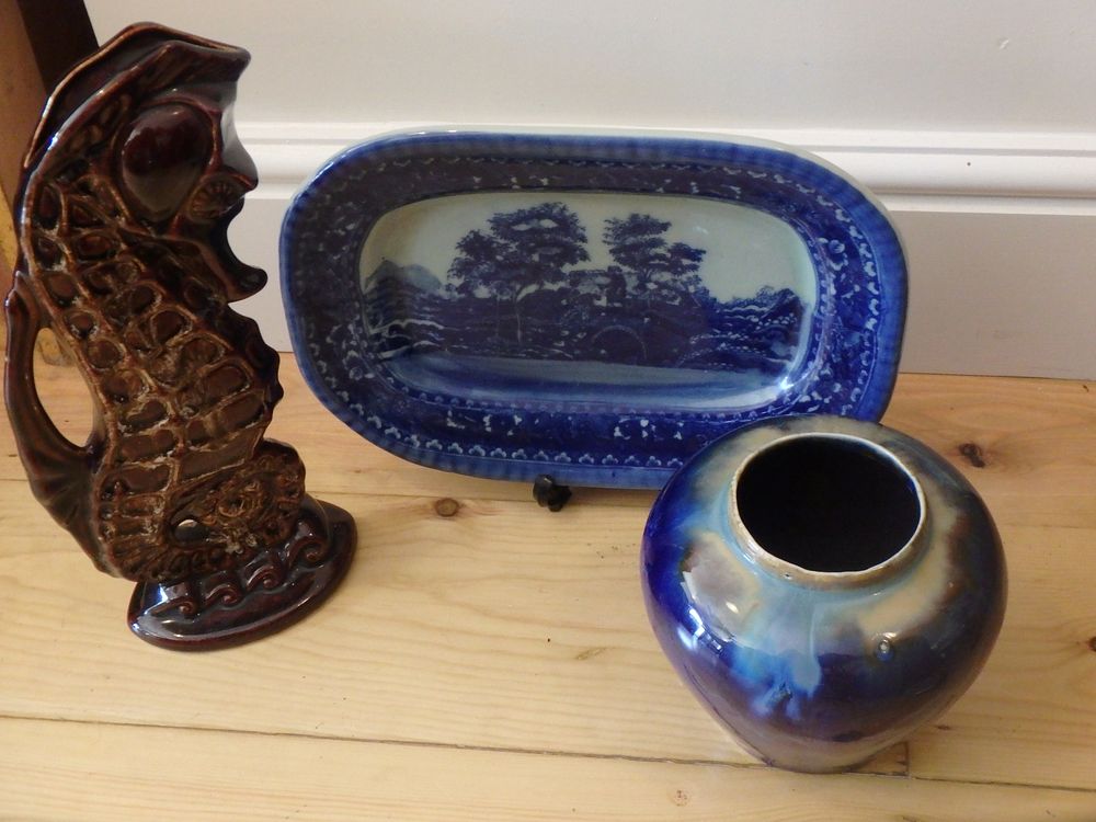Lot 39: Vintage Iron Stone blue white platter together with...