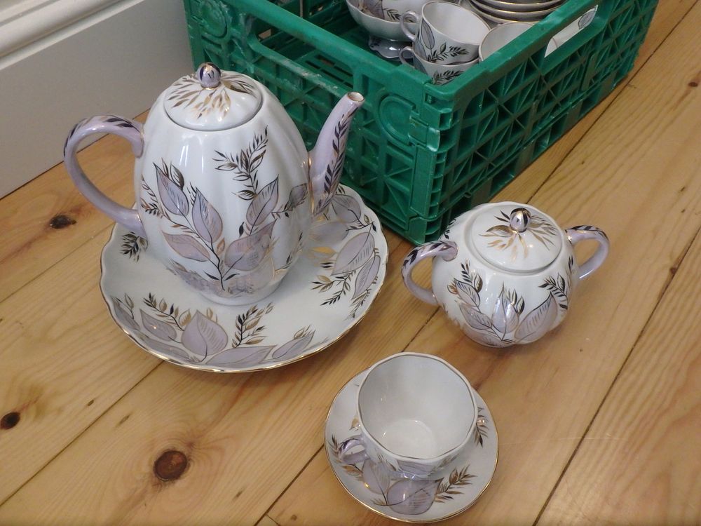 Lot 58: Stunning Nina Slavina Lomonosov Imperial Tea Set from...