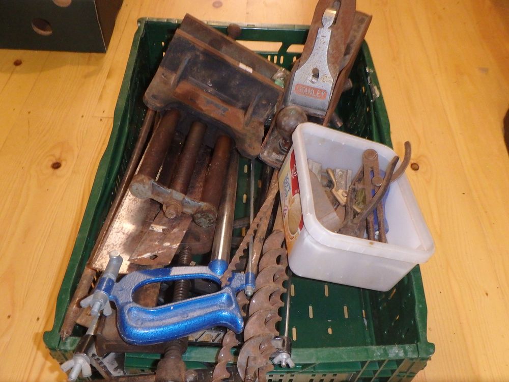 Lot 527: Box of Tools Planes, Saw, Drill Bits Vices
