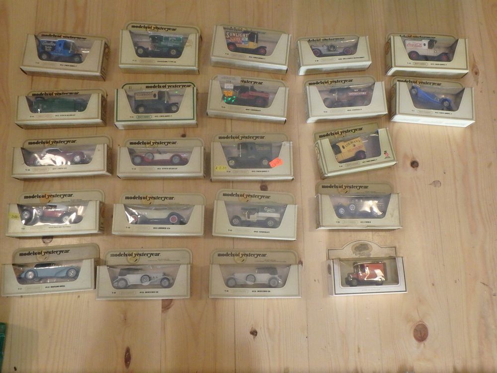 Lot 534: 22 Matchbox models of Yesteryears