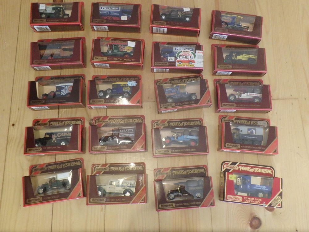 Lot 536: 22 Matchbox models of Yesteryears