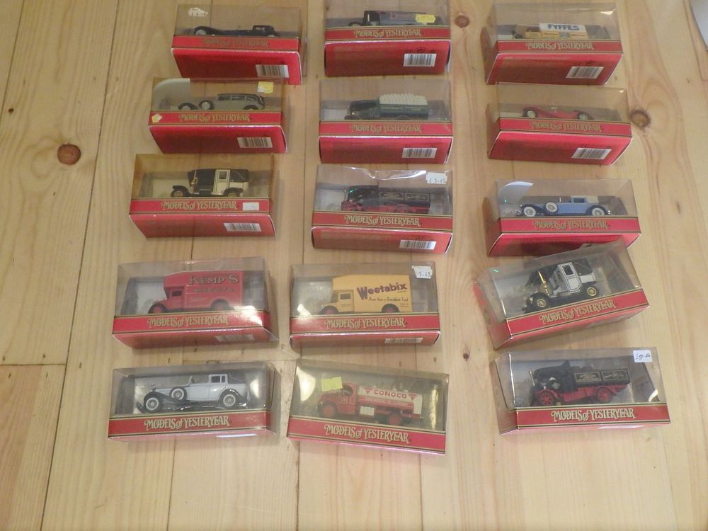 Lot 540: 15 matchbox models of Yesteryears
