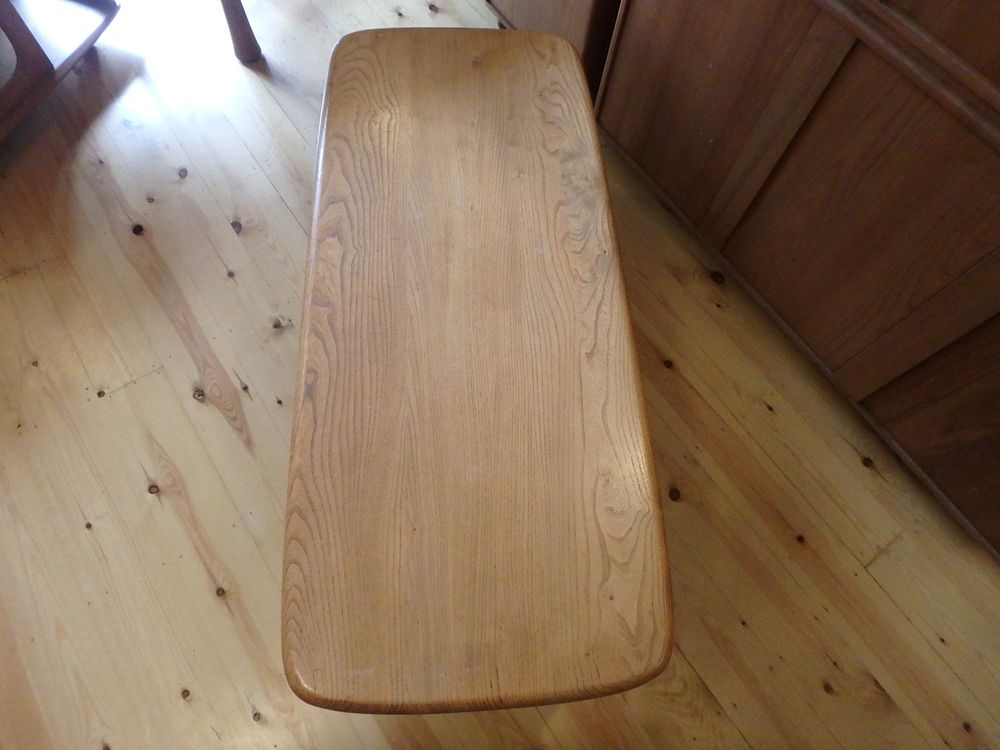 Lot 560: Mid-Century Ercol Minerva Coffee table