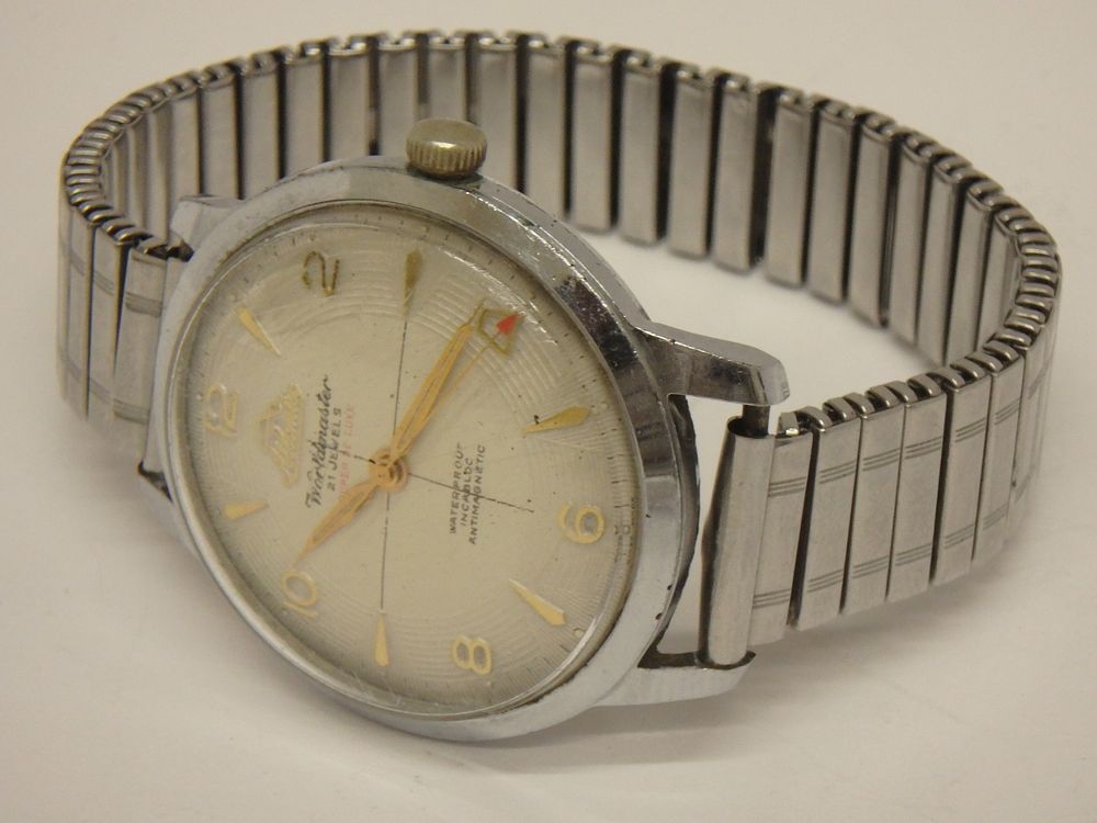 Lot 74: Atlantic World Master Watch Waterproof 21 Jewels 1960’s...