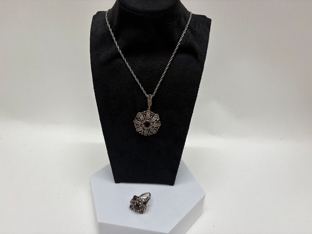 Lot 72: Vintage Century Matching Silver Ring and Pendant Necklace