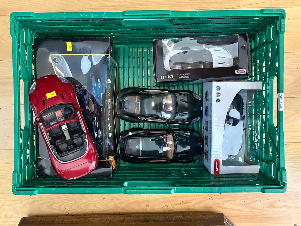 Lot 627: Nice collection of Aston Martin die cast cars scale 4:18 plus various sizes