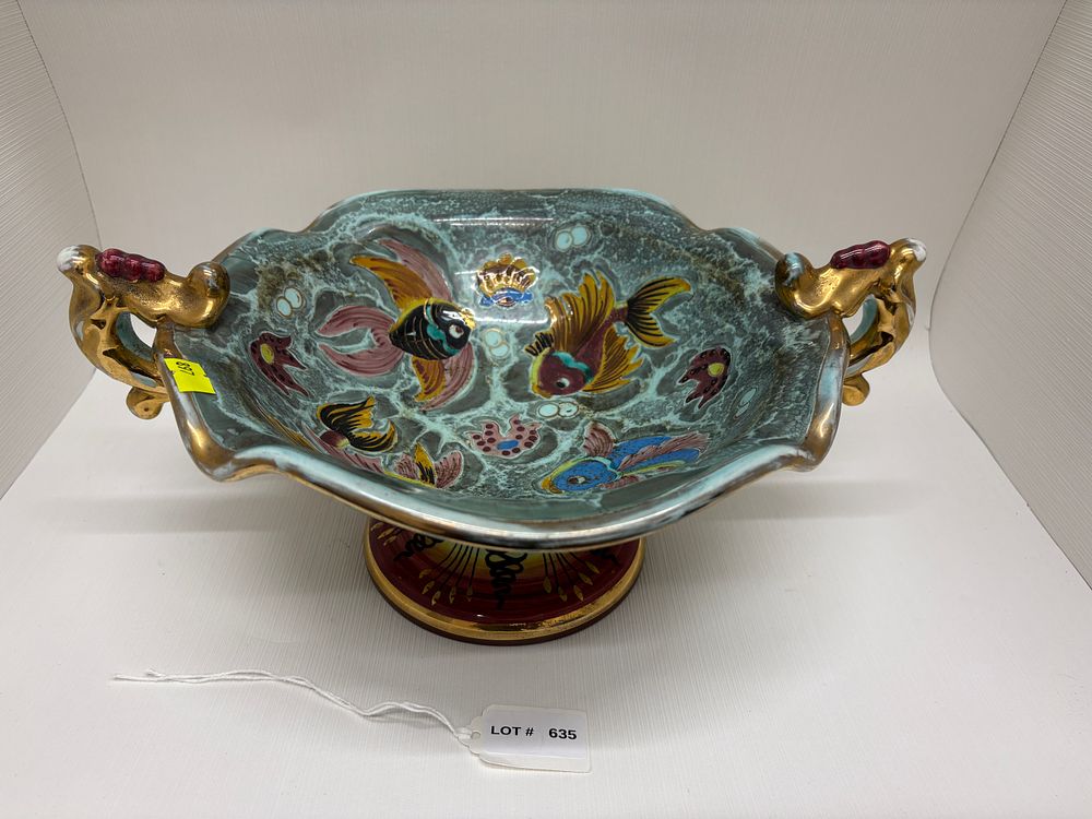 Lot 635: Monaco earthen ware hand painted fruit bowl with fish decor