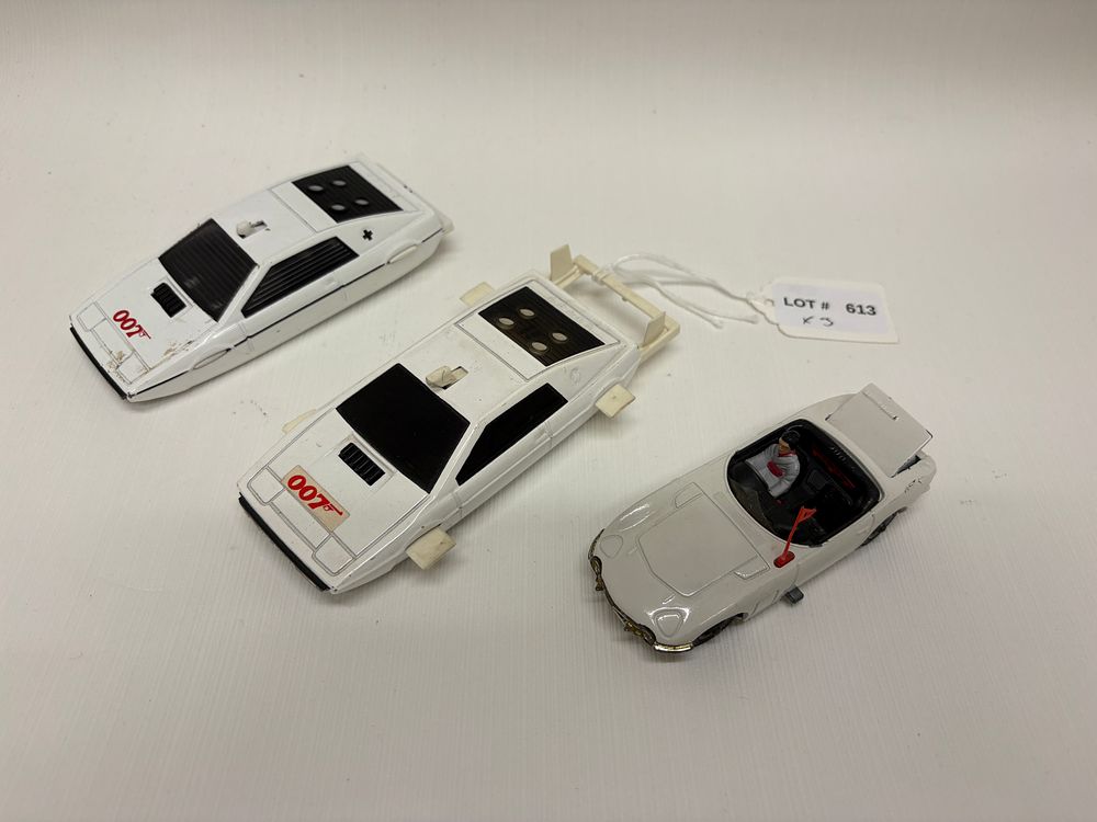 Lot 613: Vintage 1967 Corgi 336 James Bond Toyota 2000GT with two corgi die cast James Bond Lotus Esprit