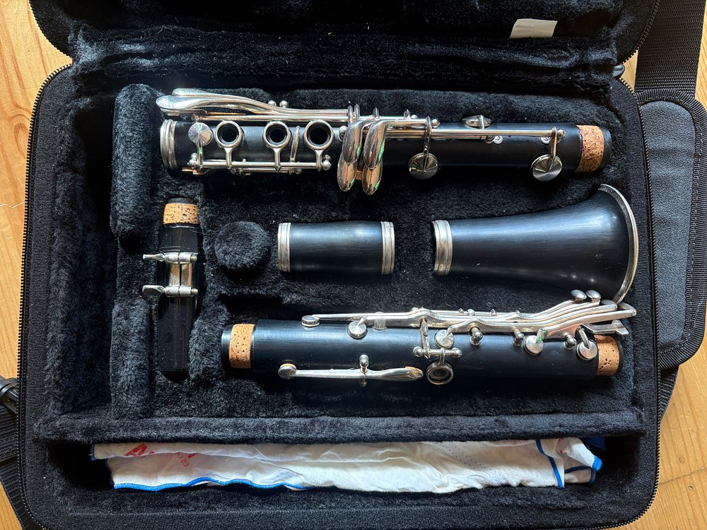 Lot 661: Yamaha woodwind Clarinet in carry bag