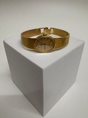 Longines 18K Gold Quartz Wristwatch with Box and Papers - unworn gift