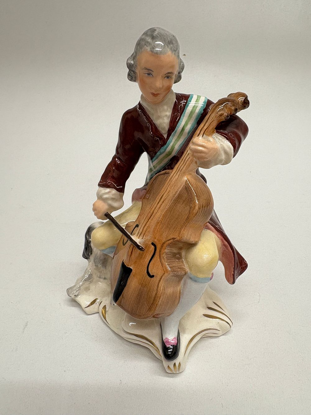 Lot 556: Wedgwood & Co Ltd. 'Cello' Musician Figurine