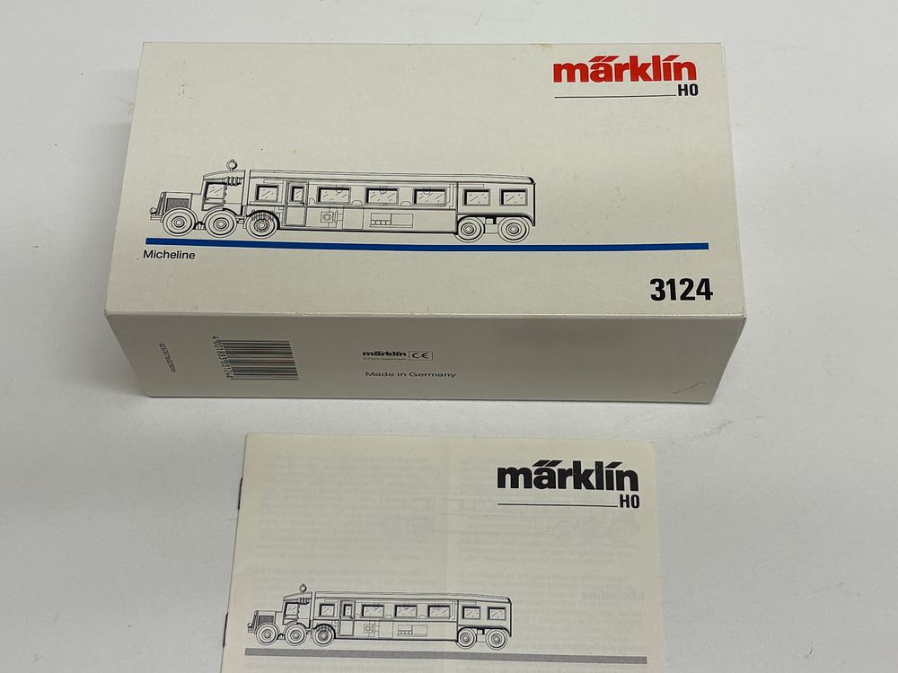 Lot 632: Märklin H0 3124 Micheline Schienenbus, New in Original Box