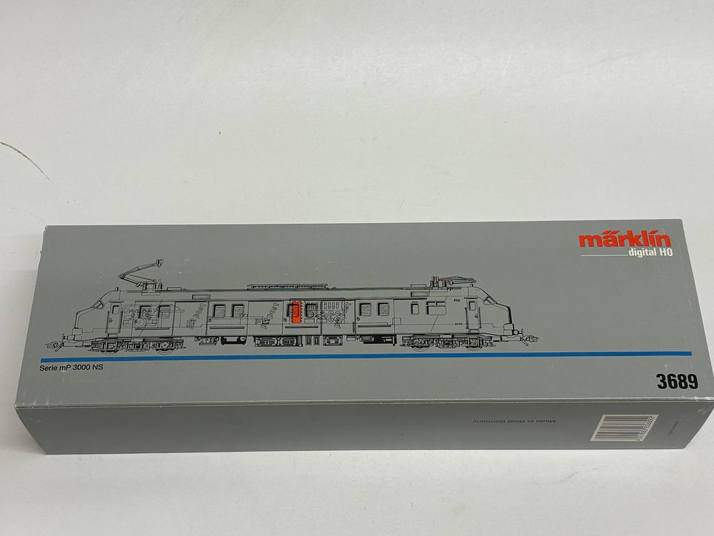 Lot 633: Märklin H0 Digital Electric Model Locomotive, Serie mP 3000 NS, Model 3689, PTT Post Livery