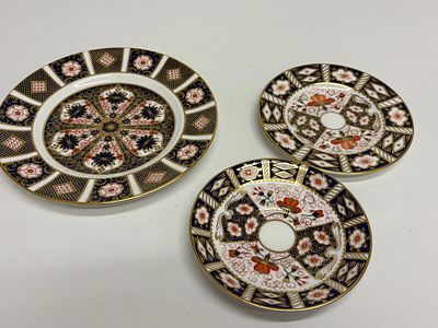 A Trio of Royal Crown Derby Old Imari Pattern 2451 Tableware including The Yorkshire Rose Plate. 