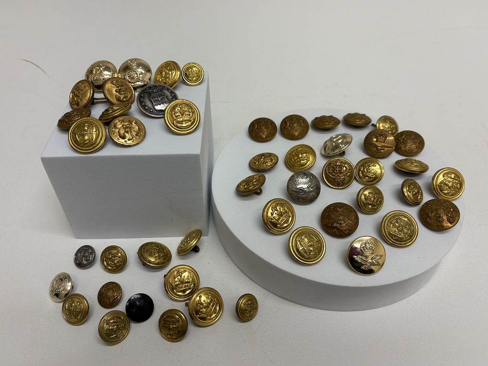 Lot 75: A Collection of Antique and Vintage Military Uniform Buttons, Brass and Gilt Metal