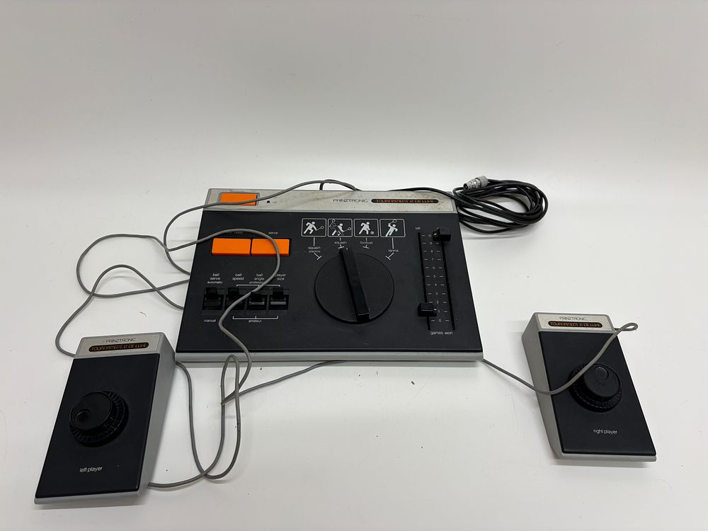 Lot 680: Prinztronic, Tournament 2 De Luxe, Dedicated Home Video Game Console, 1970s