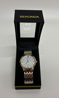 Sekonda Classic White Dial Two-Tone Stainless Steel Bracelet Gents Watch 3449. A Sekonda Classic 