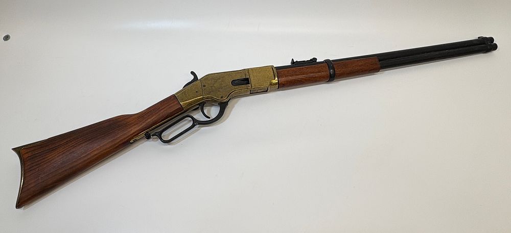 Lot 659: A Non-Firing Replica Lever-Action Rifle in the Style of a Winchester Model 1866 Yellow Boy with Decorative Scabbard