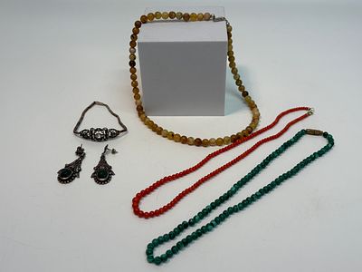 A Collection of Gemstone, Sterling Silver, and Costume Jewellery. A collection of vintage 