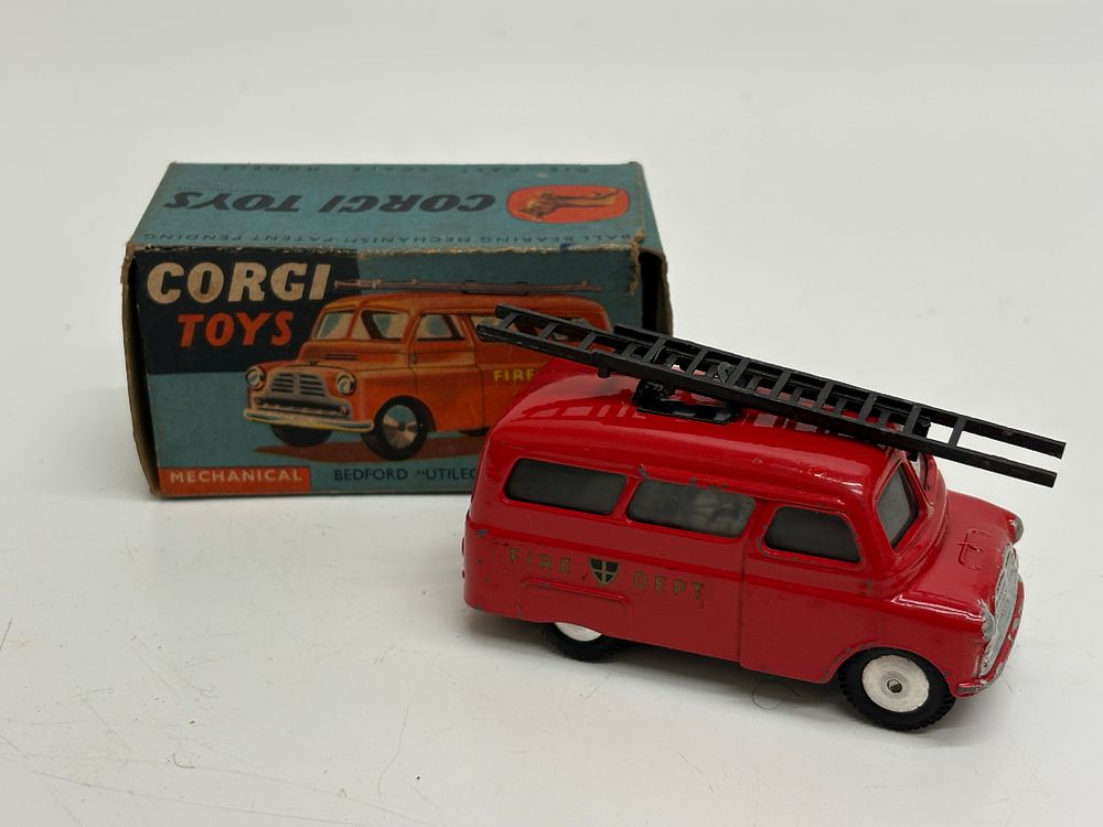 Lot 196: Corgi Toys No. 405M Bedford Utilecon Fire Tender with Original Box