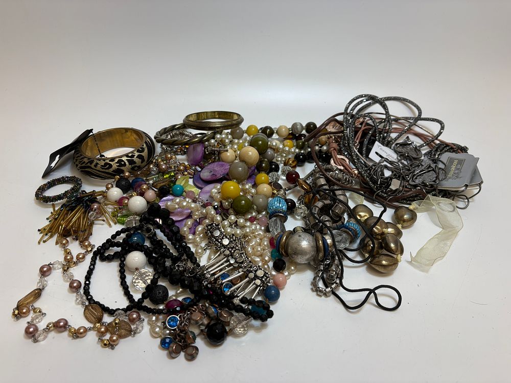 Lot 496: An Assortment of Modern and Vintage-Style Costume Jewellery Including Eliza Gracious and Tempest
