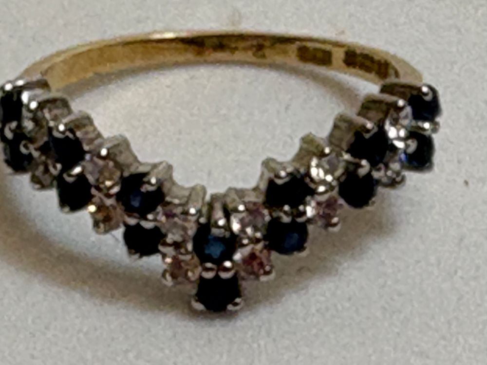 Lot 1h: 9 ct Gold Ring Gross Circa weight 2g