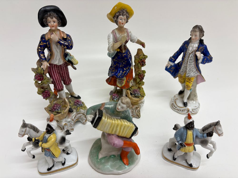 Lot 4a: Collection of Six Porcelein Figurines