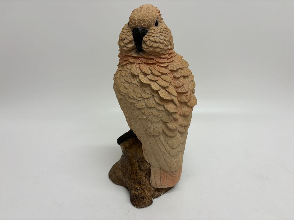 Lot 378: A United Design Corporation Animal Classics Moluccan Cockatoo Figurine by Barry Miller 1991
