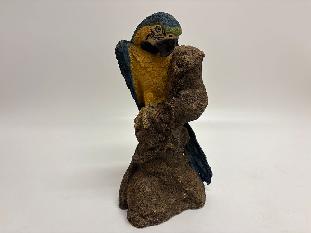 Lot 379: United Design Corp Larry Miller Blue and Yellow Macaw Resin Figurine 1991