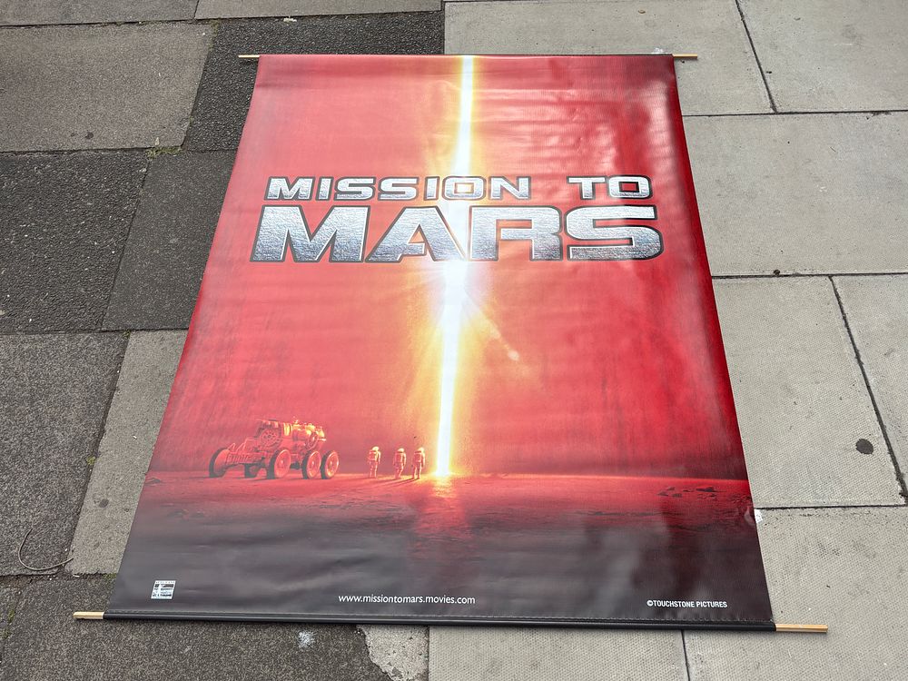 Lot 443: Mission to Mars 2000 Large Format Vinyl Cinema Promotional Banner