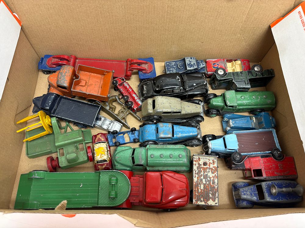 Lot 535: A Collection of Vintage Die-Cast Toy Vehicles including Dinky Toys and Lesney
