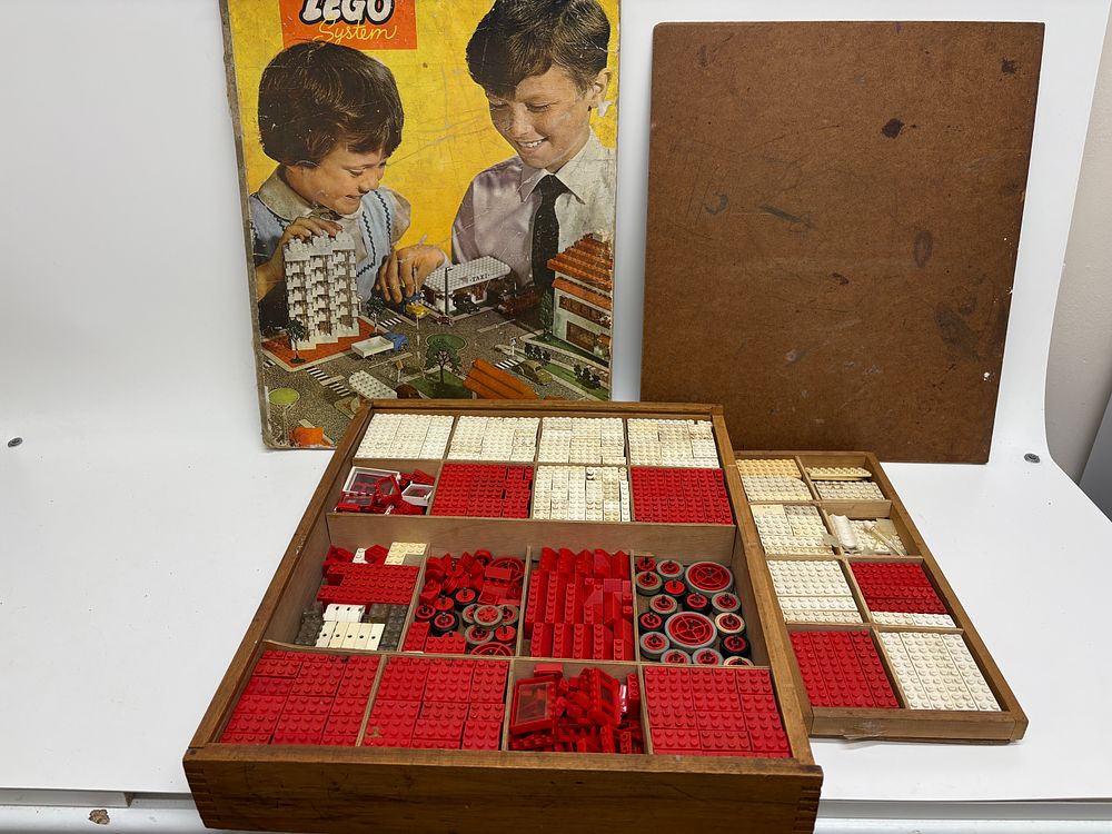 Lot 547: Vintage LEGO System Gift Package Set 700/0 Construction Toy in Wooden Storage Box