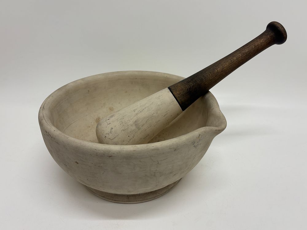 Lot 579: An Antique Ceramic Apothecary Mortar and Pestle