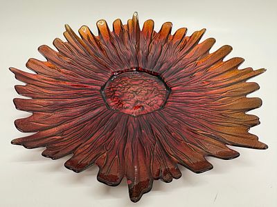 A Contemporary Textured Iridised Art Glass Sunflower Centrepiece Bowl. A contemporary art glass 