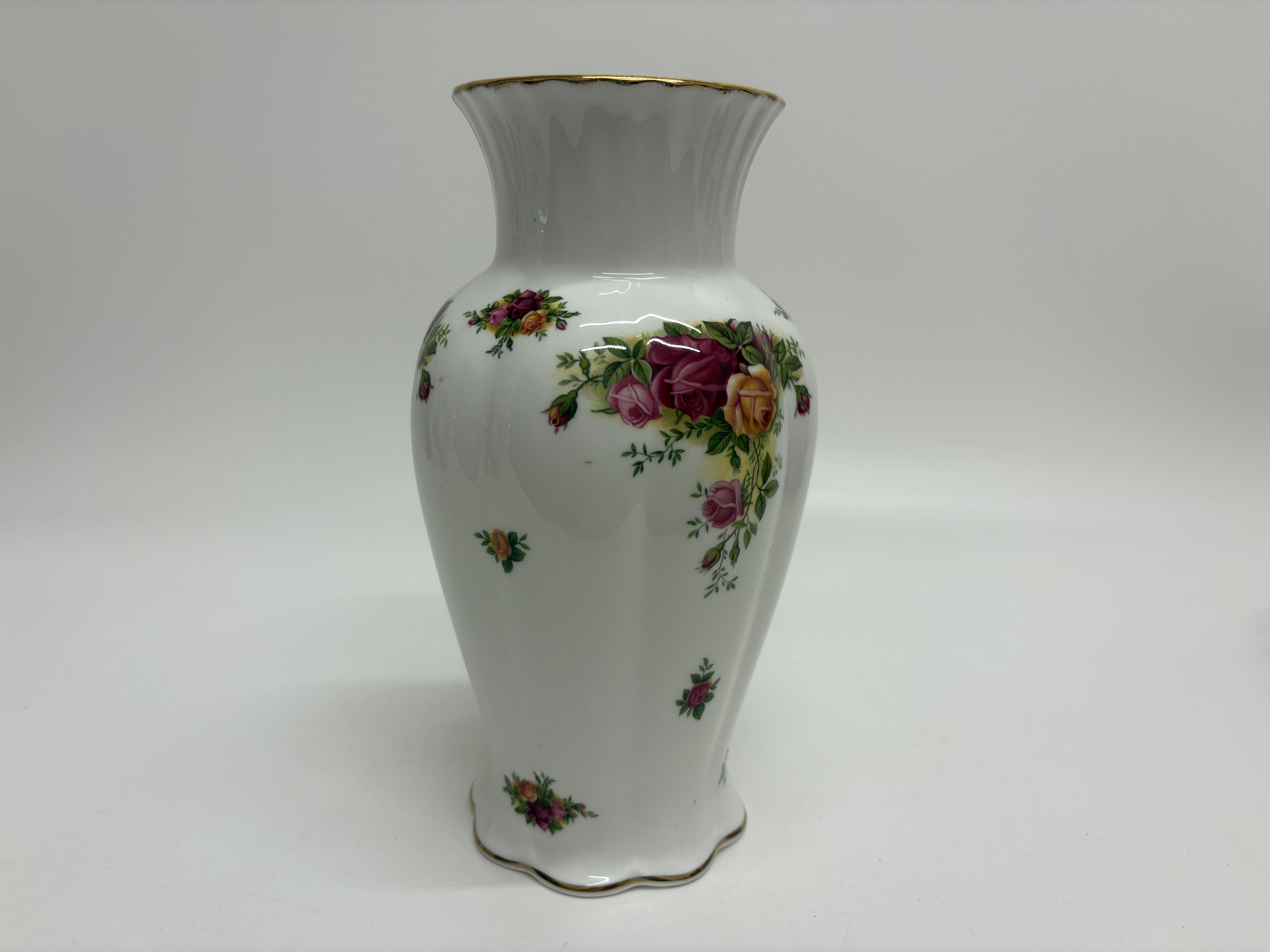Royal Albert Old Country Roses Montrose Vase