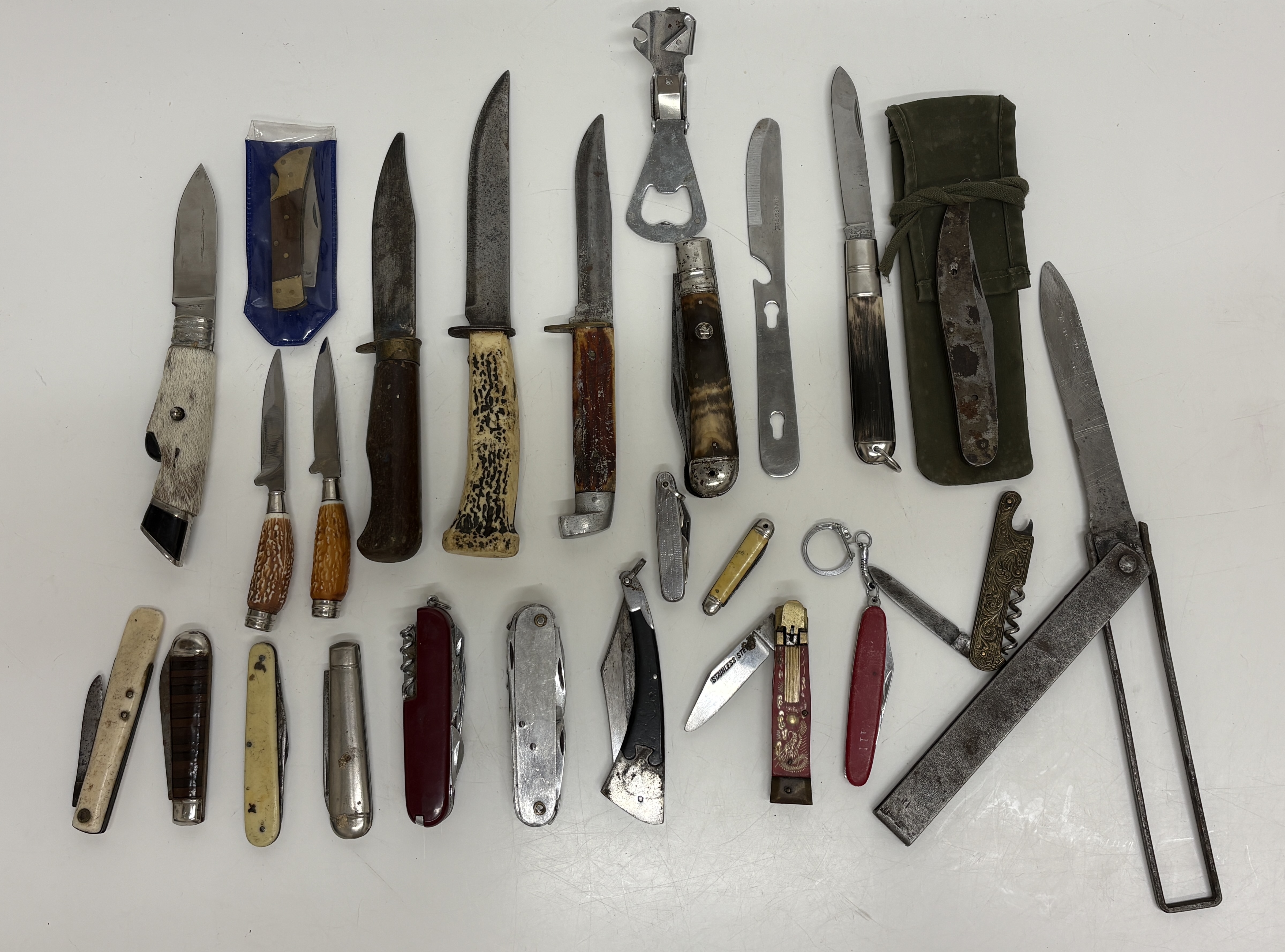 A Collection of Vintage and Antique Pocket and Fixed Blade Knives