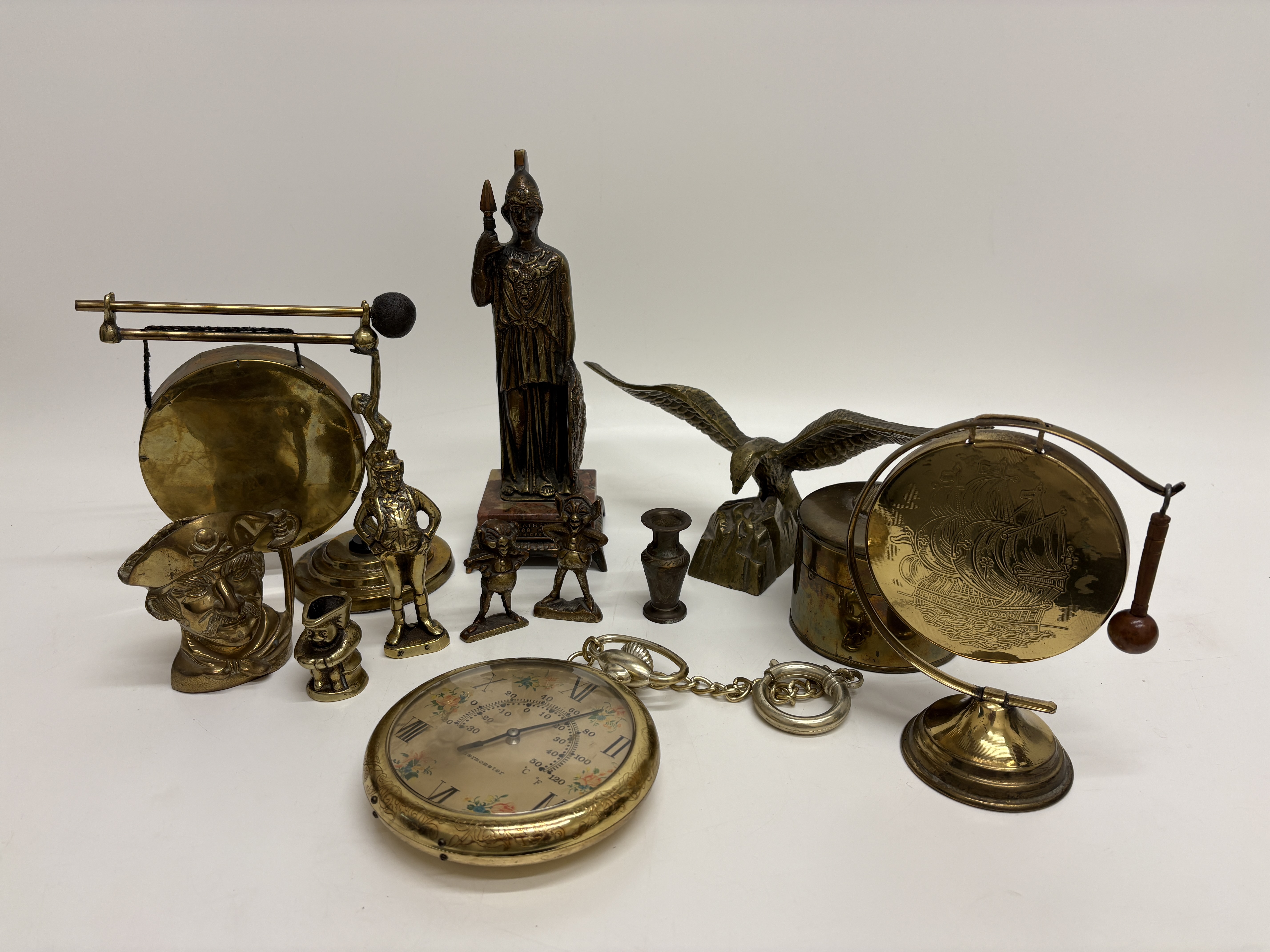 A Collection of Vintage Brass and Metalware Decorative Items