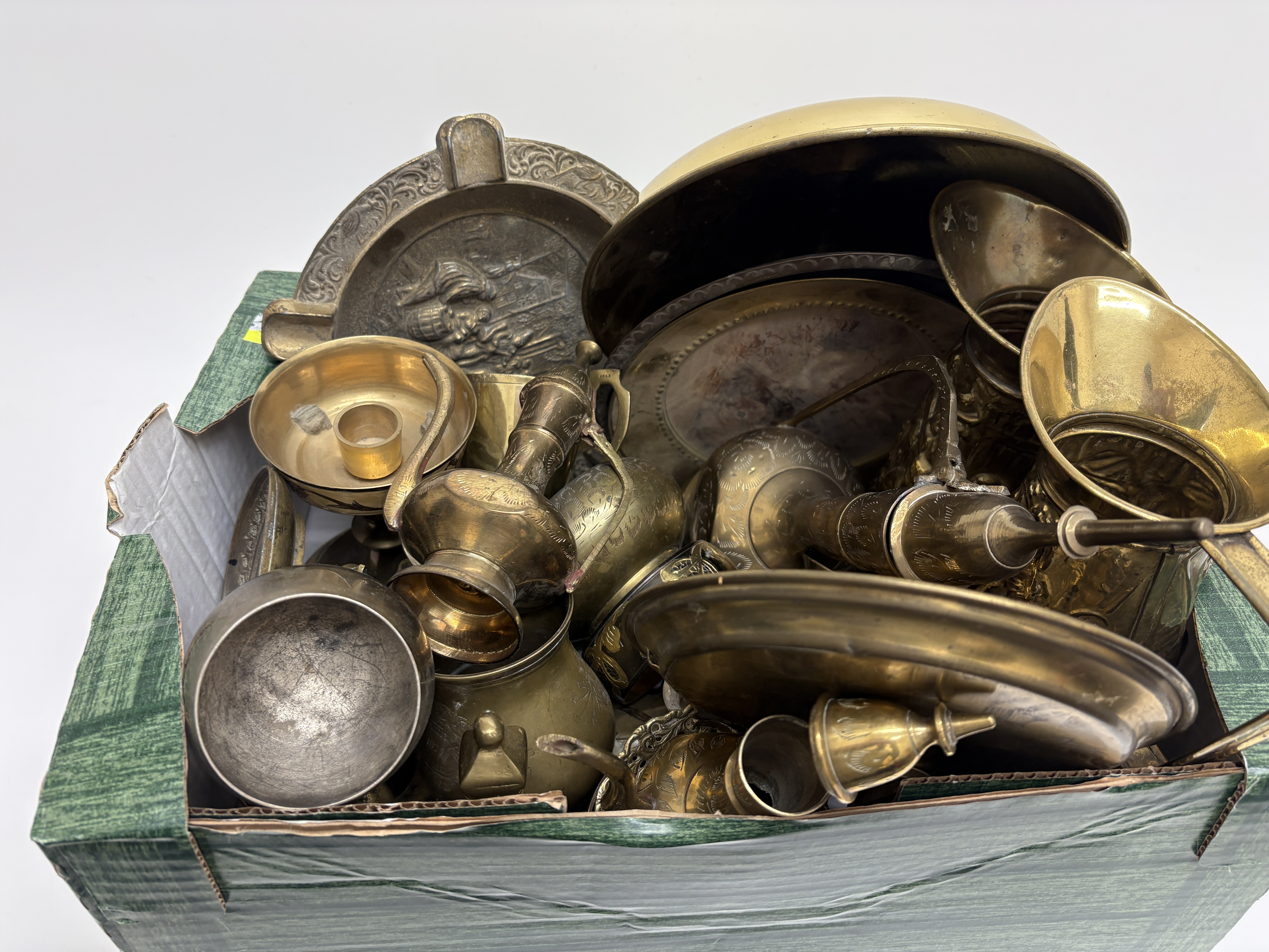 A collection of assorted 20th-century decorative brassware