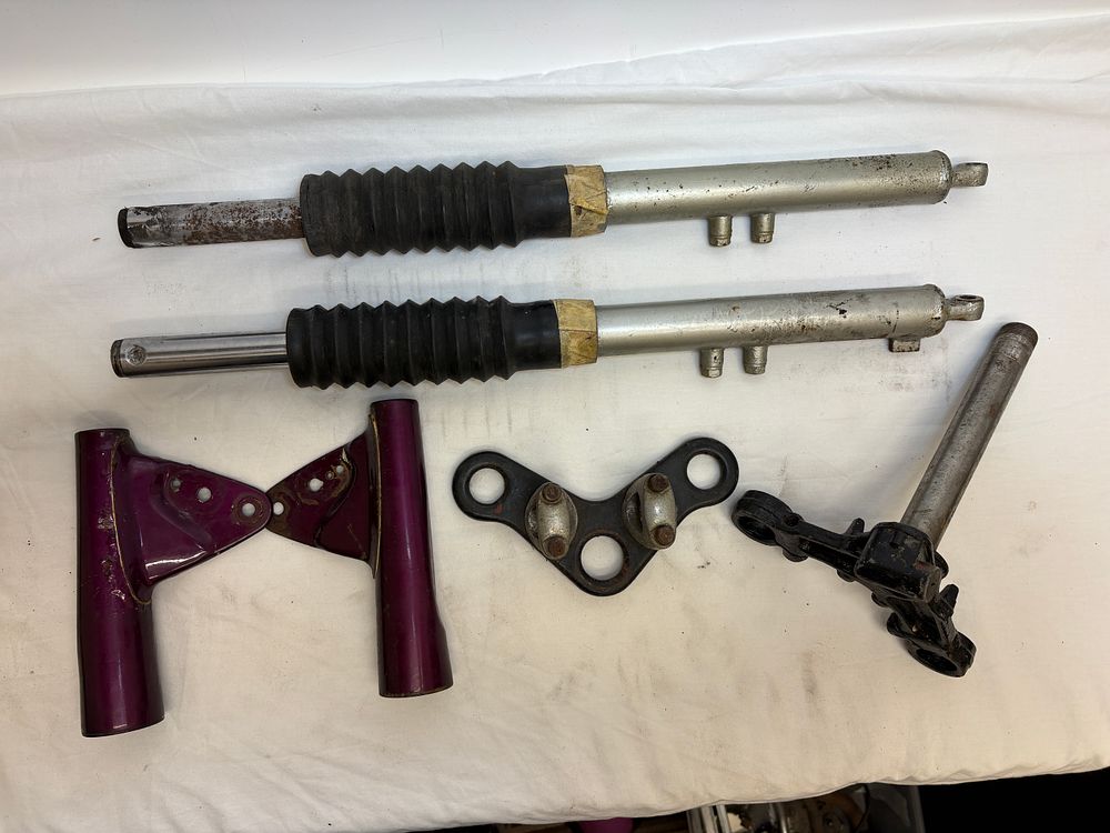 Lot 122: A Set of Yamaha FS1r Front Fork and Triple Tree Assembly Components 1974/75 (N Plate)