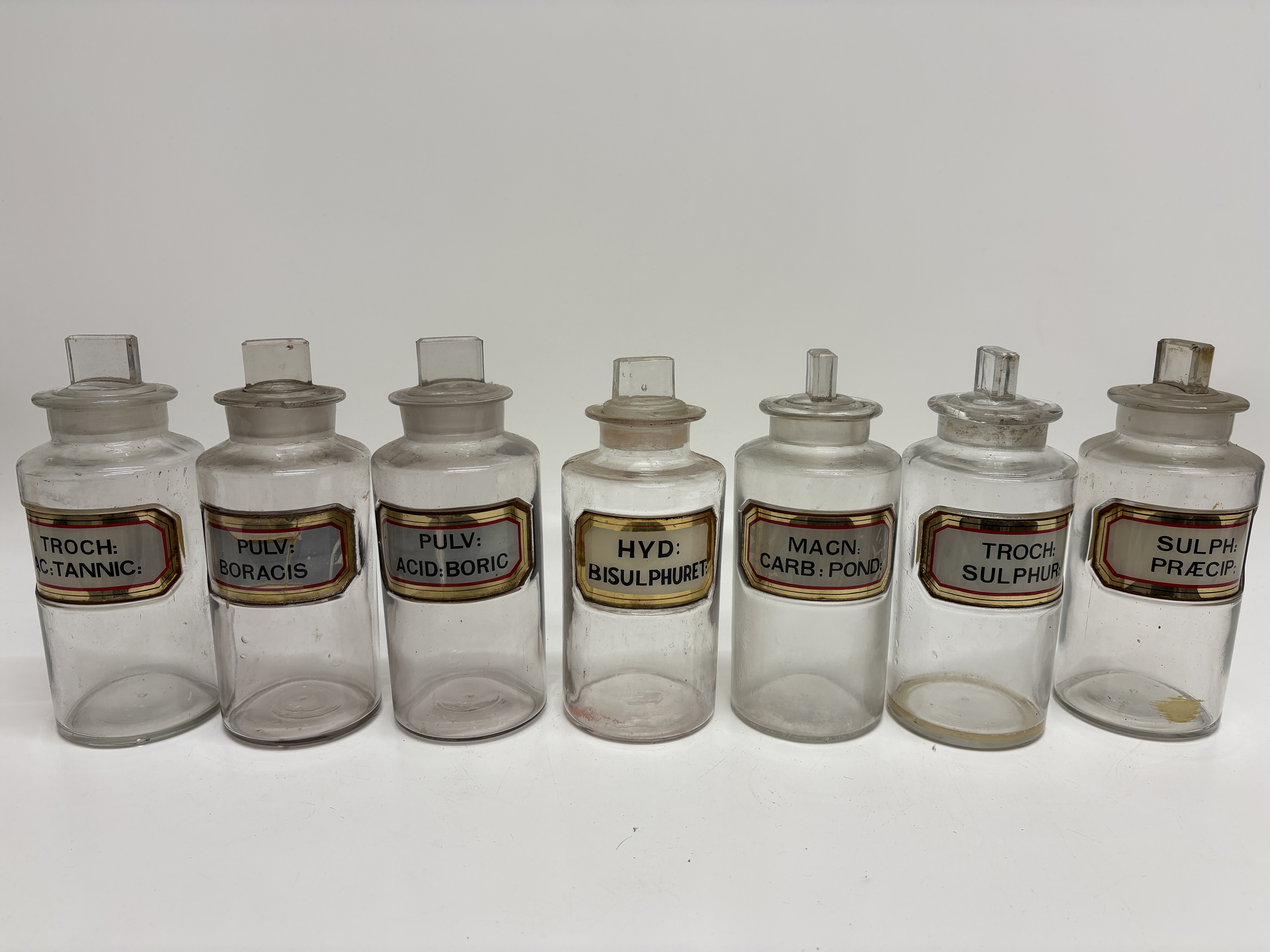 A Collection of Victorian Clear Glass Apothecary Jars 20cm