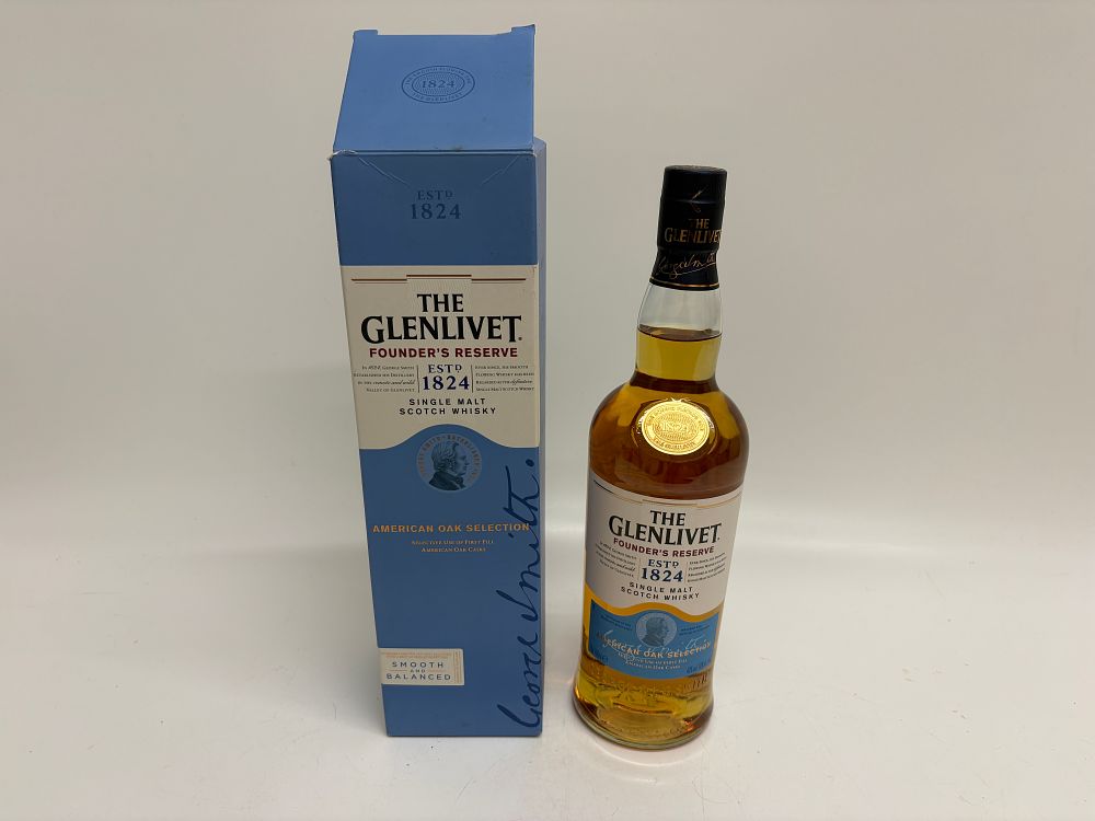 Lot 573: The Glenlivet Founder's Reserve Single Malt Scotch Whisky 70cl with Original Presentation Box