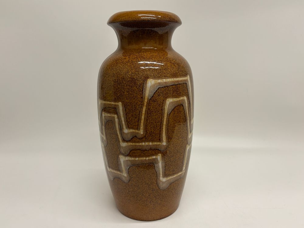 Lot 635: A Scheurich-Keramik West German pottery vase model 291-38 38cm tall
